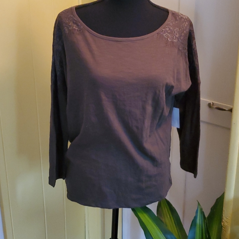 Bongo 3/4 sleeve tshirt green large